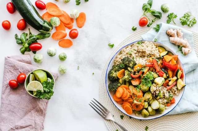 Czym się różni dieta wegańska od wegetariańskiej? Odkryj kluczowe różnice Czym się różni dieta wegańska od wegetariańskiej? Odkryj kluczowe różnice