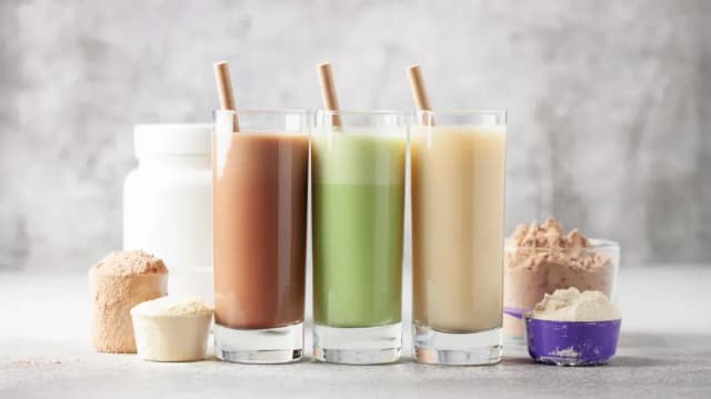 Jak zrobić shake proteinowy - łatwy przepis na zdrowy koktajl białkowy Jak zrobić shake proteinowy - łatwy przepis na zdrowy koktajl białkowy