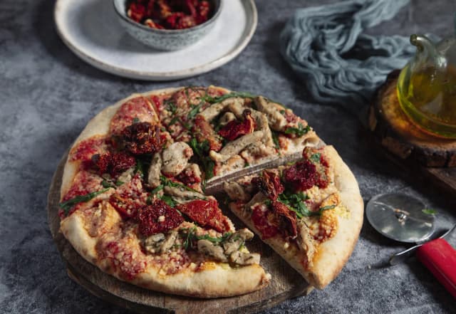 Przepis na zdrową pizzę - smaczna alternatywa dla tradycyjnej wersji Przepis na zdrową pizzę - smaczna alternatywa dla tradycyjnej wersji