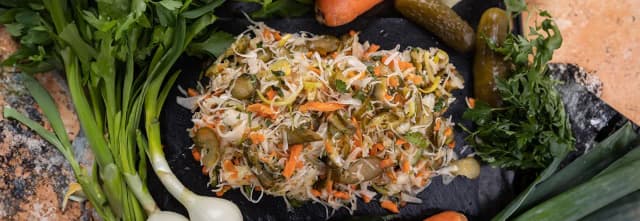 Jak ułożyć dietę wegetariańską, aby uniknąć niedoborów składników? Jak ułożyć dietę wegetariańską, aby uniknąć niedoborów składników?