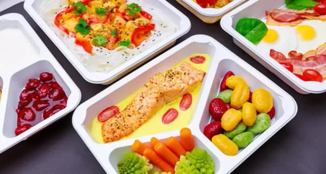 Catering dietetyczny czy warto? Odkryj ukryte korzyści i oszczędności Catering dietetyczny czy warto? Odkryj ukryte korzyści i oszczędności